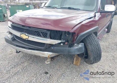 2002 Chevrolet Silverado 2500Hd Lt from USA, damaged, VIN 1GCHK23G12F107561